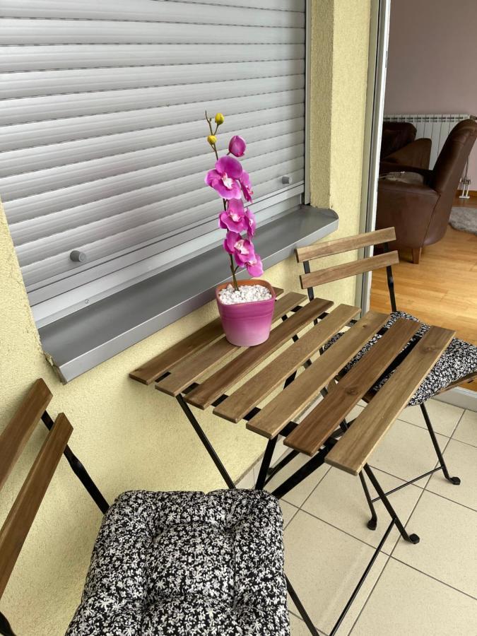 Apartment Orchid 021 Novi Sad Exterior photo