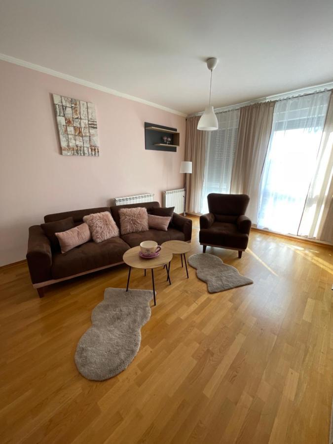 Apartment Orchid 021 Novi Sad Exterior photo