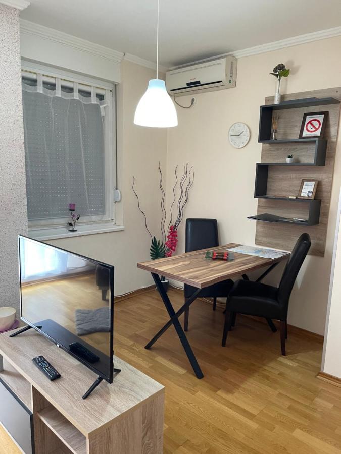 Apartment Orchid 021 Novi Sad Exterior photo